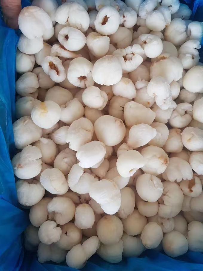 Lichi intero sgusciato surgelato in imballaggio in cartone massiccio IQF Lichi dal sapore dolce Frutta di lichi con mango Variet&agrave; di frutti conservati 4