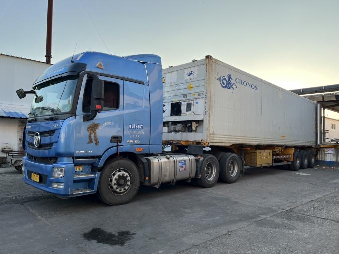 Lamponi freschi surgelati di alta qualit&agrave;, raccolti a mano per un sapore dolce, ideali per succhi, dessert e frullati. 14